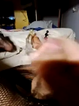 Snapshot of HueingChamber4352 chatting on October 18, 2025, 7:09 am HueingChamber4352 online show from October 18, 2025, 7:09 am