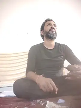 Snapshot of MAGNETICDADDY8 chatting on October 4, 2025, 4:21 am MAGNETICDADDY8 online show from October 4, 2025, 4:21 am