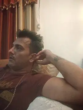 Snapshot of MAGNETICDADDY8 chatting on October 11, 2025, 6:06 pm MAGNETICDADDY8 online show from October 11, 2025, 6:06 pm