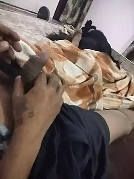 Snapshot of MAGNETICDADDY8 chatting on October 29, 2025, 9:49 pm MAGNETICDADDY8 online show from October 29, 2025, 9:49 pm