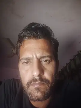 Snapshot of MAGNETICDADDY8 chatting on November 12, 2025, 5:02 pm MAGNETICDADDY8 online show from November 12, 2025, 5:02 pm