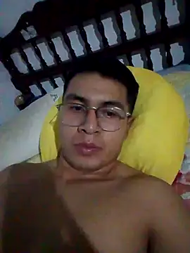 Snapshot of RODRI_POLLADURA chatting on January 18, 2025, 2:36 am RODRI POLLADURA online show from January 18, 2025, 2:36 am