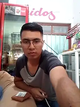 Snapshot of RODRI_POLLADURA chatting on February 15, 2025, 10:52 pm RODRI POLLADURA online show from February 15, 2025, 10:52 pm