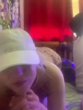 Snapshot of XxxDRAMAxxX chatting on March 19, 2025, 6:23 pm XxxDRAMAxxX online show from March 19, 2025, 6:23 pm