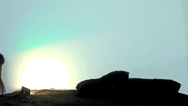 Laurensmith9 online show from October 15, 2025, 1:00 pm