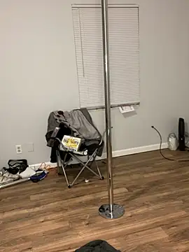 Snapshot of Yoshibaby2670 chatting on February 21, 2025, 12:16 am Yoshibaby2670 online show from February 21, 2025, 12:16 am