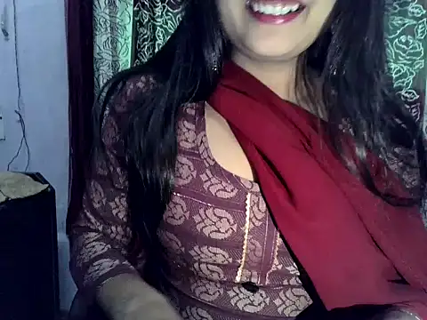 SIYA MAVI online show from November 20, 2025, 3:39 am