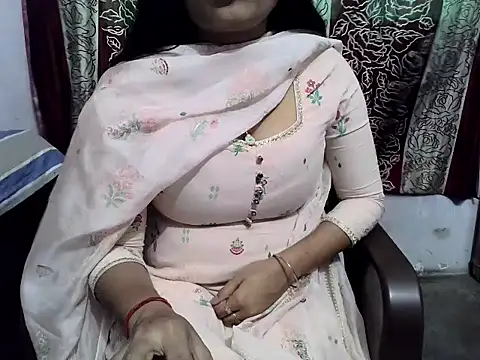 SIYA MAVI online show from April 10, 2026, 7:35 am