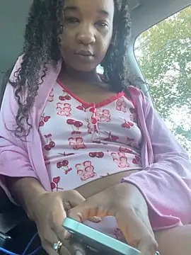 Snapshot of lunalustycumslut chatting on November 16, 2025, 9:42 pm lunalustycumslut online show from November 16, 2025, 9:42 pm