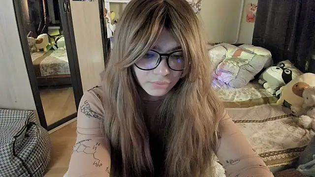 alexiamaleax online show from May 15, 2026, 9:22 pm