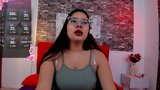 Snapshot of Emily_sc chatting on January 14, 2025, 1:28 pm Emily sc online show from January 14, 2025, 1:28 pm