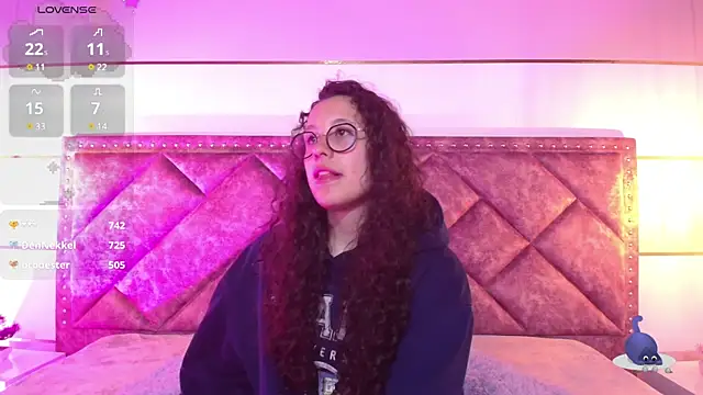 Charlotte  Miller online show from January 30, 2025, 3:44 am