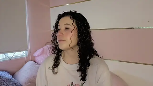 Snapshot of Charlotte__Miller chatting on October 14, 2025, 11:44 am Charlotte Miller online show from October 14, 2025, 11:44 am