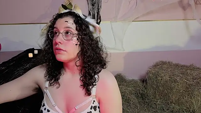 Snapshot of Charlotte__Miller chatting on October 29, 2025, 11:45 am Charlotte Miller online show from October 29, 2025, 11:45 am