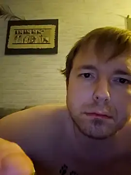 Snapshot of Lucieldark chatting on January 25, 2025, 7:39 pm Lucieldark online show from January 25, 2025, 7:39 pm