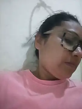 acuarela online show from January 15, 2025, 9:09 pm