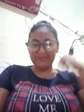 acuarela online show from February 18, 2025, 9:42 pm