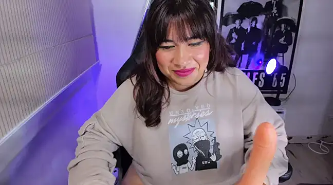 Snapshot of Ji_Eun chatting on January 5, 2025, 6:35 pm Ji Eun online show from January 5, 2025, 6:35 pm