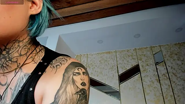 Snapshot of jinxv_nuss chatting on February 3, 2025, 11:09 am jinxv nuss online show from February 3, 2025, 11:09 am