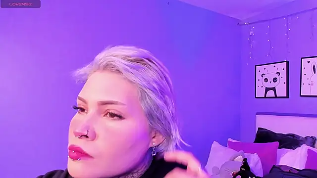 Snapshot of jinxv_nuss chatting on September 19, 2025, 11:22 am jinxv nuss online show from September 19, 2025, 11:22 am