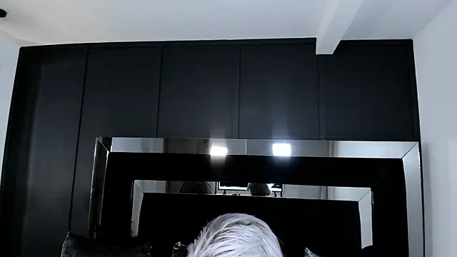 Snapshot of jinxv_nuss chatting on November 18, 2025, 11:25 am jinxv nuss online show from November 18, 2025, 11:25 am