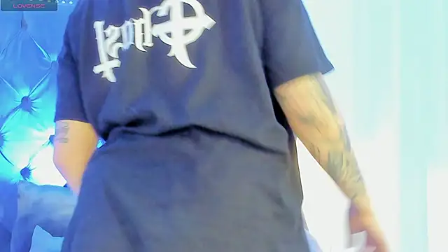 Snapshot of jinxv_nuss chatting on December 18, 2025, 11:38 am jinxv nuss online show from December 18, 2025, 11:38 am