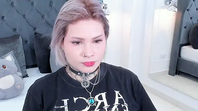 Snapshot of jinxv_nuss chatting on February 25, 2026, 2:10 am jinxv nuss online show from February 25, 2026, 2:10 am