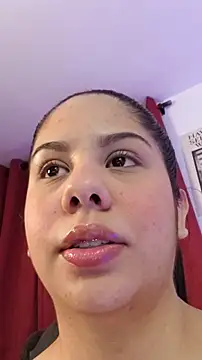 downsonMia online show from April 7, 2026, 1:28 am