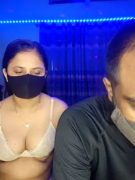 Hot Nila online show from September 9, 2025, 3:28 am