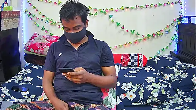 Hot Nila online show from February 4, 2026, 3:23 am