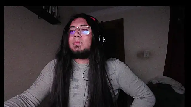 Snapshot of Heimslegxx chatting on December 21, 2025, 5:14 am Heimslegxx online show from December 21, 2025, 5:14 am