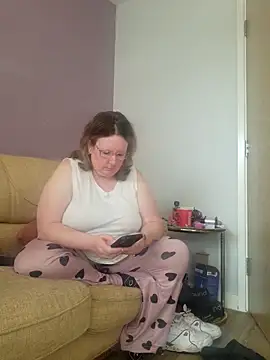 curvy girl71 online show from March 9, 2025, 9:57 am