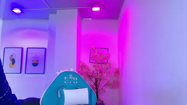 Arianna sweeet online show from March 29, 2026, 3:39 am