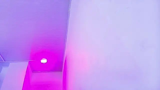 Snapshot of Arianna_sweeet chatting on May 21, 2026, 3:35 am Arianna sweeet online show from May 21, 2026, 3:35 am