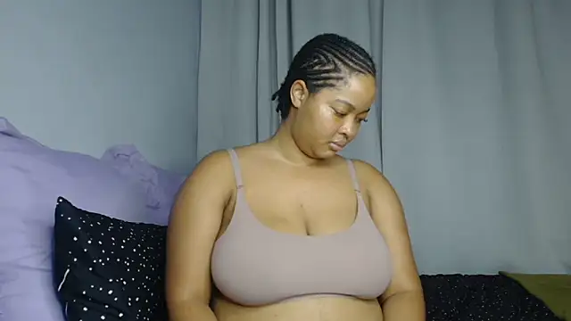 sexytinashe21 online show from February 26, 2025, 4:45 pm