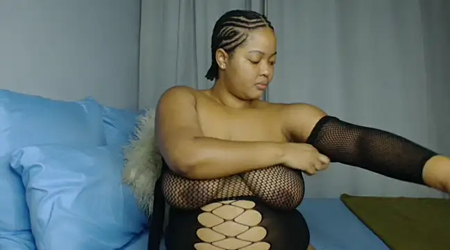 sexytinashe21 online show from March 14, 2025, 3:37 am