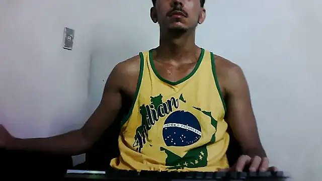 Snapshot of MagrinhoSaradoo chatting on July 4, 2026, 3:56 am MagrinhoSaradoo online show from July 4, 2026, 3:56 am