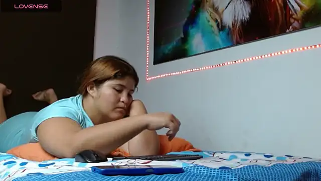 fabyana-queen online show from January 28, 2025, 8:15 pm