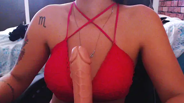 Snapshot of loirascorpio chatting on April 28, 2026, 5:18 pm loirascorpio online show from April 28, 2026, 5:18 pm