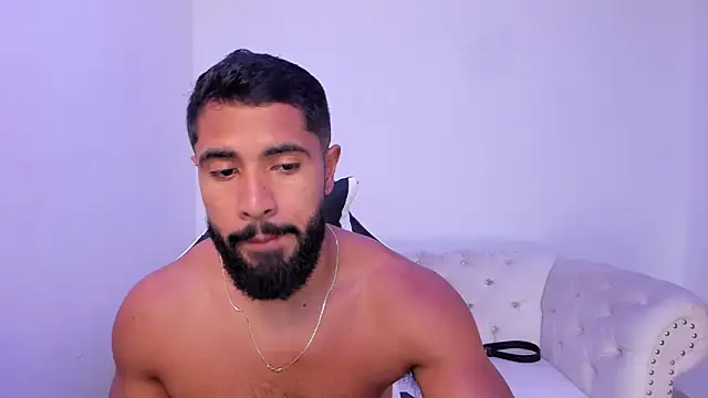 Santiago huntt online show from December 3, 2025, 12:47 pm