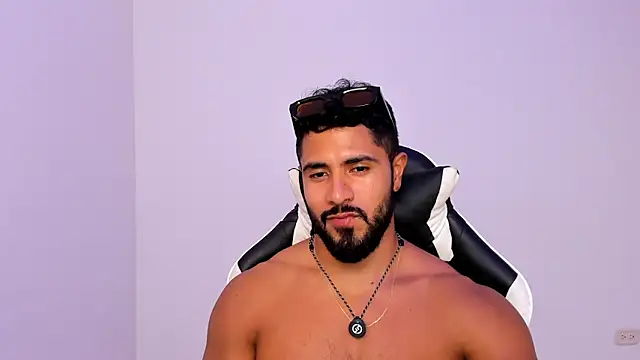 Santiago huntt online show from April 6, 2026, 8:54 pm