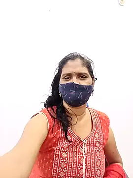 Snapshot of Lucky-Deepthi chatting on February 16, 2025, 9:27 pm Lucky-Deepthi online show from February 16, 2025, 9:27 pm