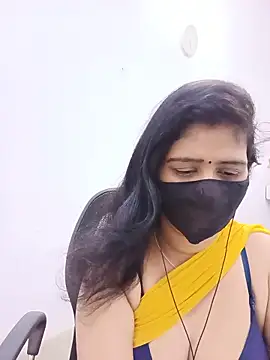 Snapshot of Lucky-Deepthi chatting on May 30, 2026, 11:57 pm Lucky-Deepthi online show from May 30, 2026, 11:57 pm