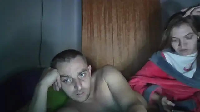 Snapshot of ParaFox chatting on October 16, 2025, 7:59 pm ParaFox online show from October 16, 2025, 7:59 pm