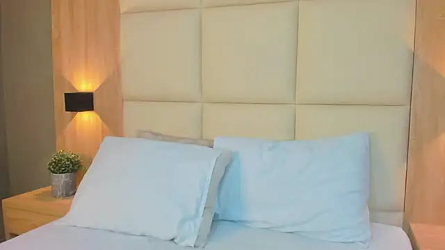 antonella cutie  online show from December 18, 2025, 12:11 pm