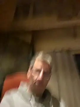 dimitrimarek online show from January 4, 2025, 6:51 pm