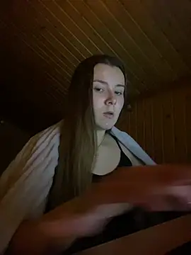 mewKate online show from February 12, 2025, 6:40 pm