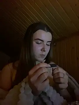 mewKate online show from February 25, 2025, 6:53 pm