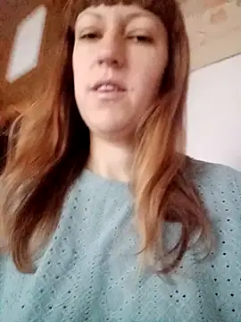 Snapshot of Calibers2932 chatting on November 7, 2025, 9:31 am Calibers2932 online show from November 7, 2025, 9:31 am