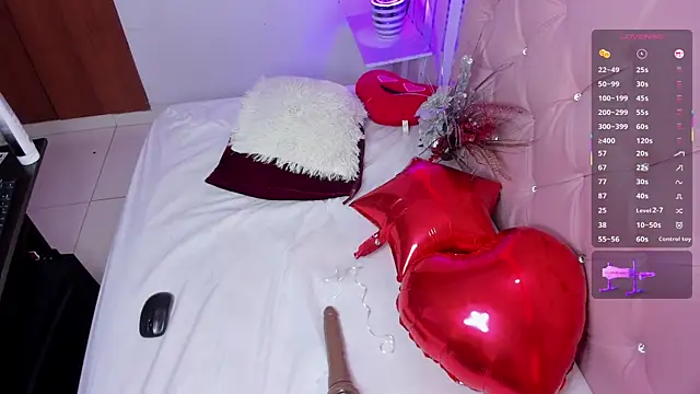 Snapshot of TylerBloom chatting on February 10, 2025, 8:53 pm TylerBloom online show from February 10, 2025, 8:53 pm